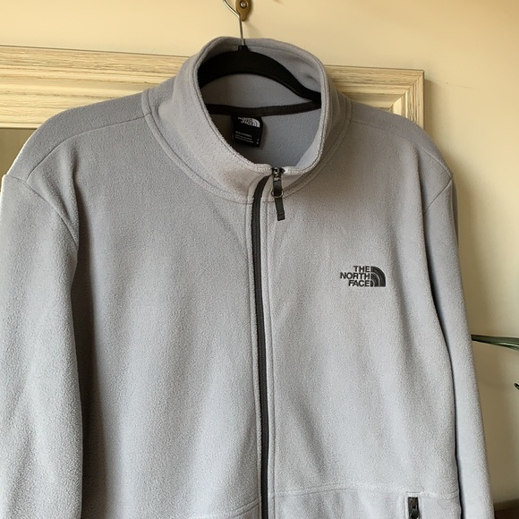 THE NORTH FACE gray zip-up fleece lightweight jacket (size large) ✨ - Picture 3 of 4